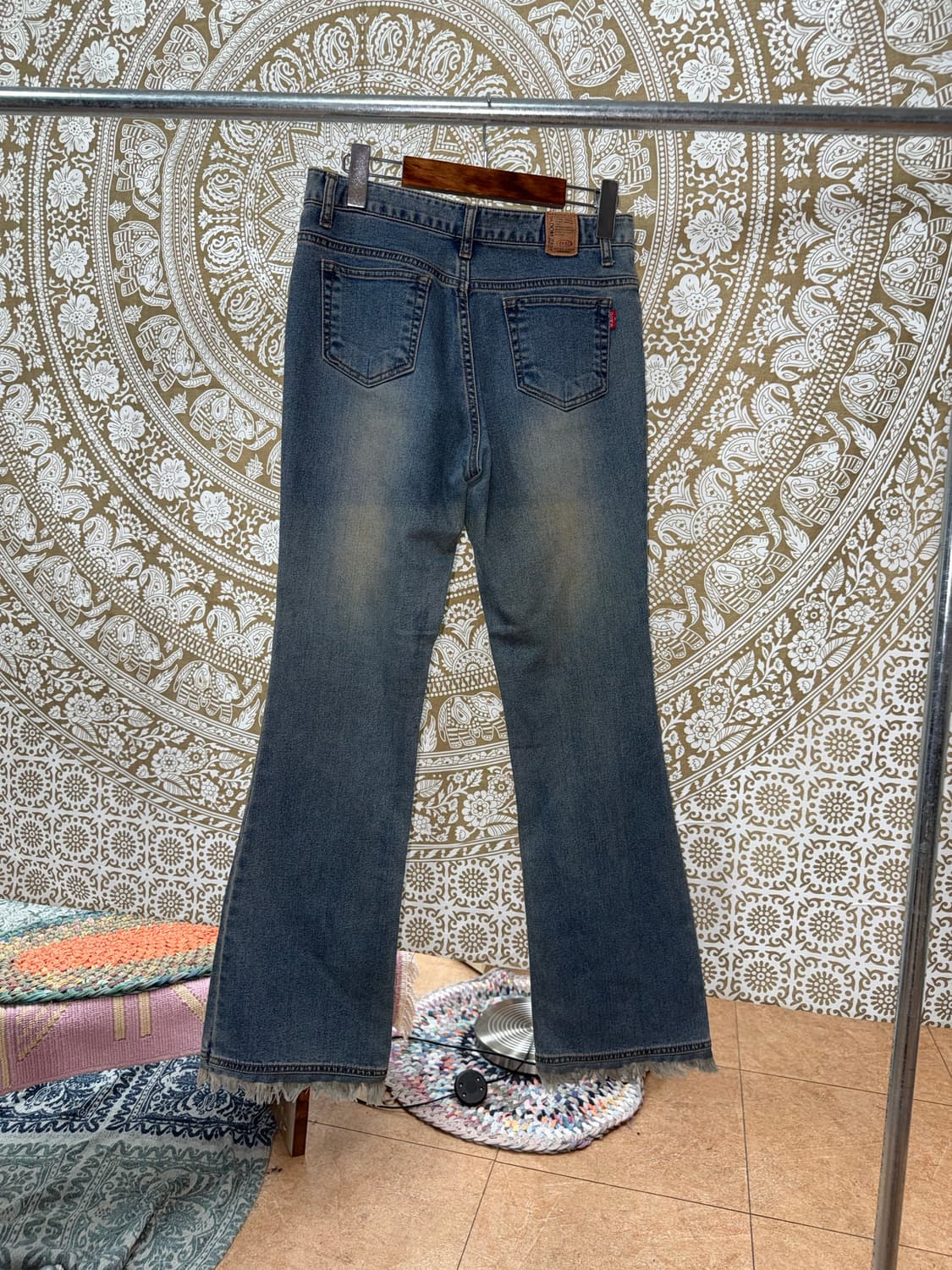 Dom jeans 빈티지 스터드 패턴 데님팬츠  상품이미지4