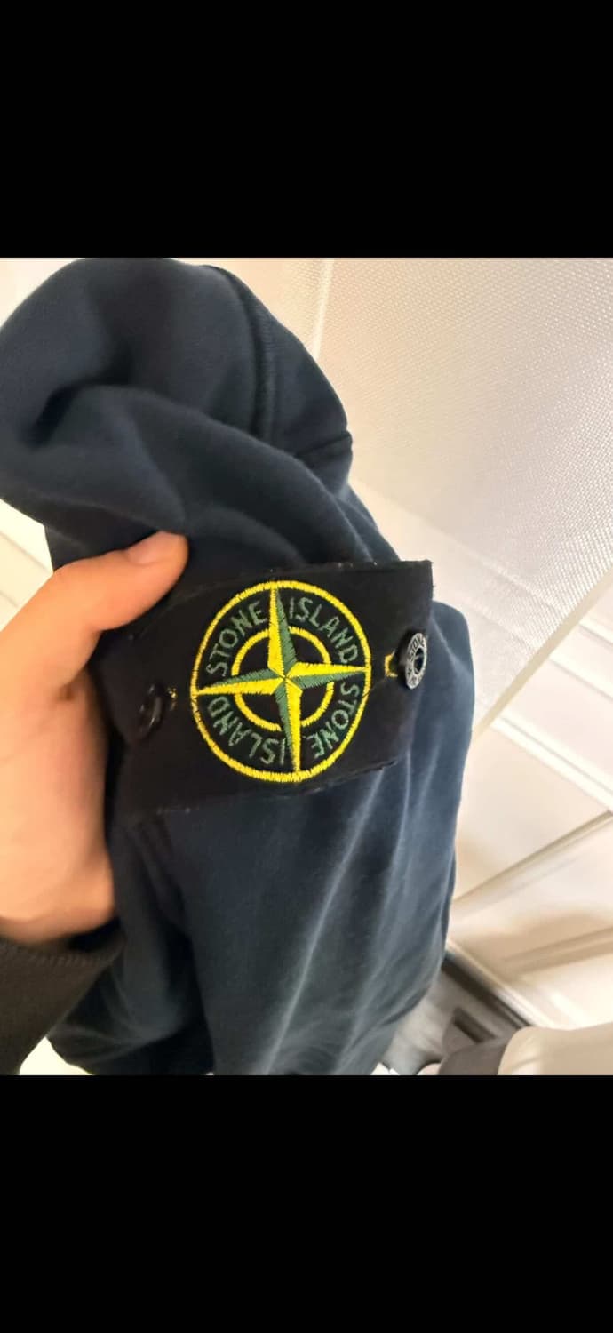 스톤아일랜드 맨투맨 네이비XL팝니다 상품이미지2