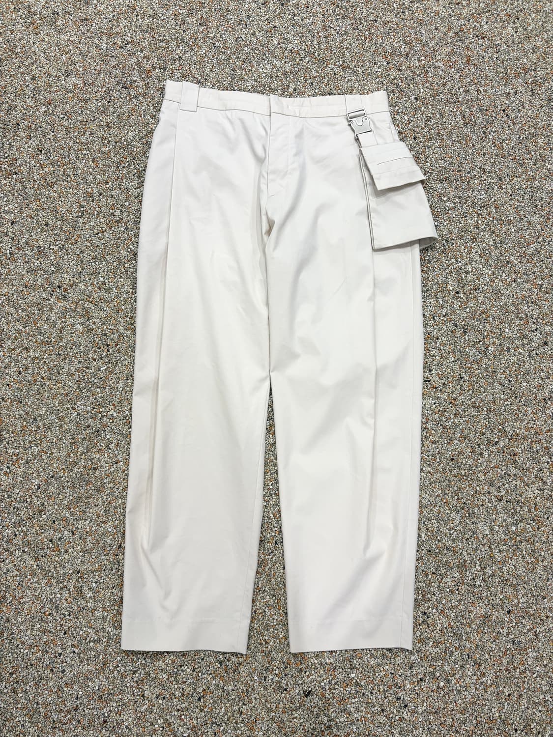 우영미 원턱 버클 포켓 슬랙스 팬츠 상품이미지2