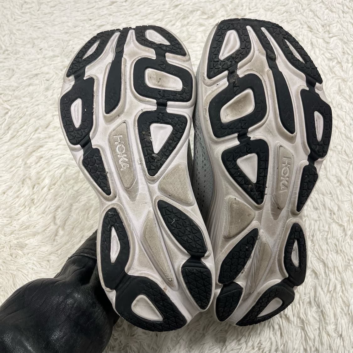 Hoka Bondi 8 running shoes 상품이미지4