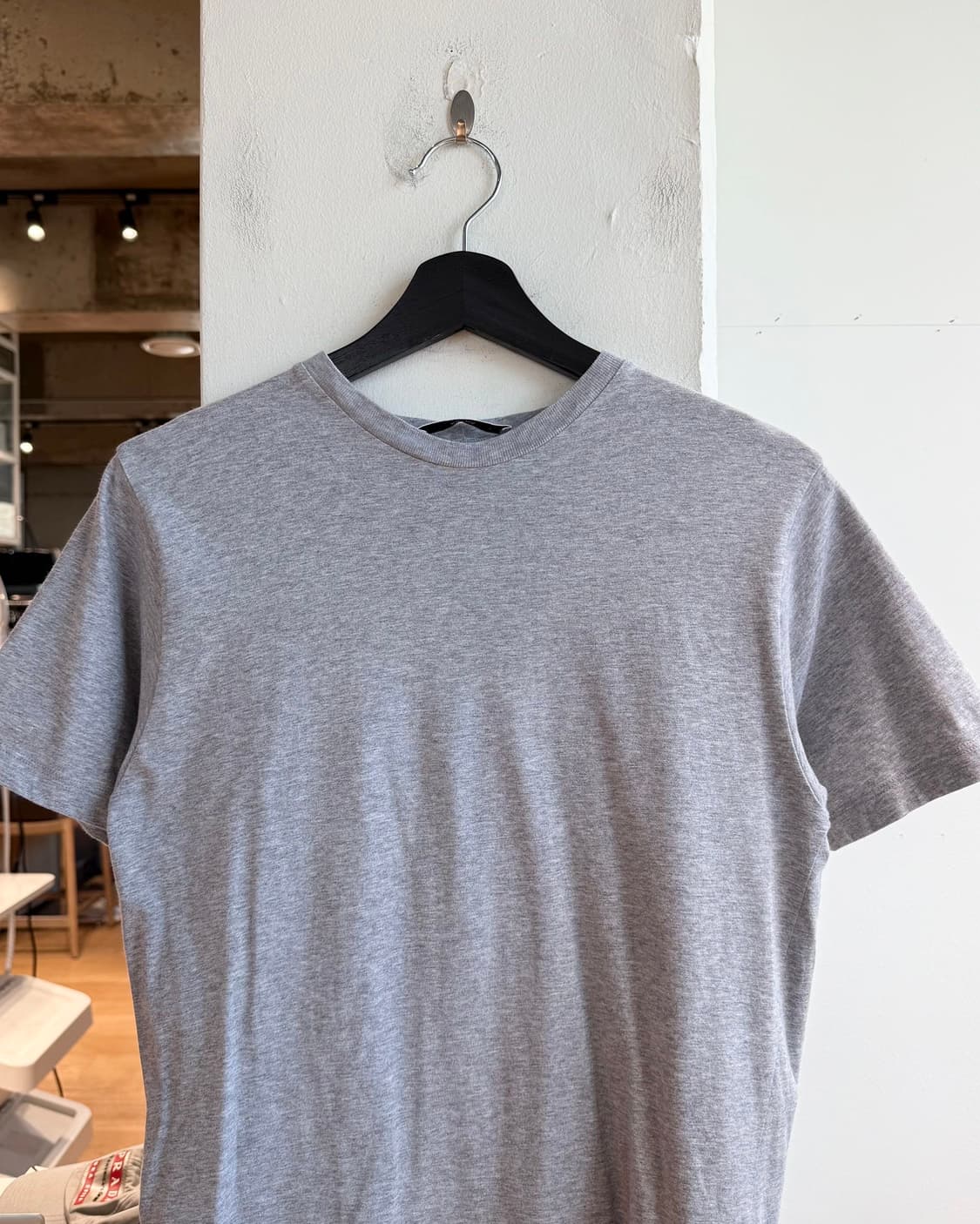 프라다 그레이 백 셔링 하프티 상품이미지3