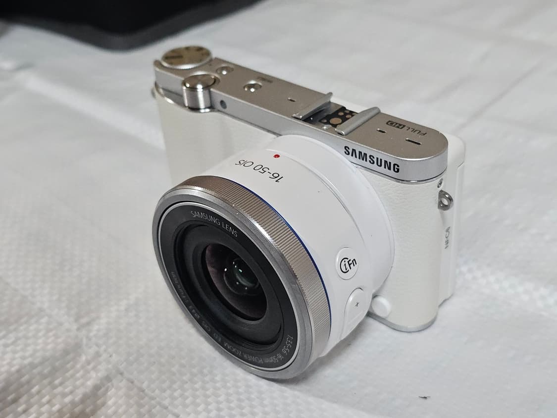 삼성 NX3000 미러리스 카메라 화이트 상품이미지3