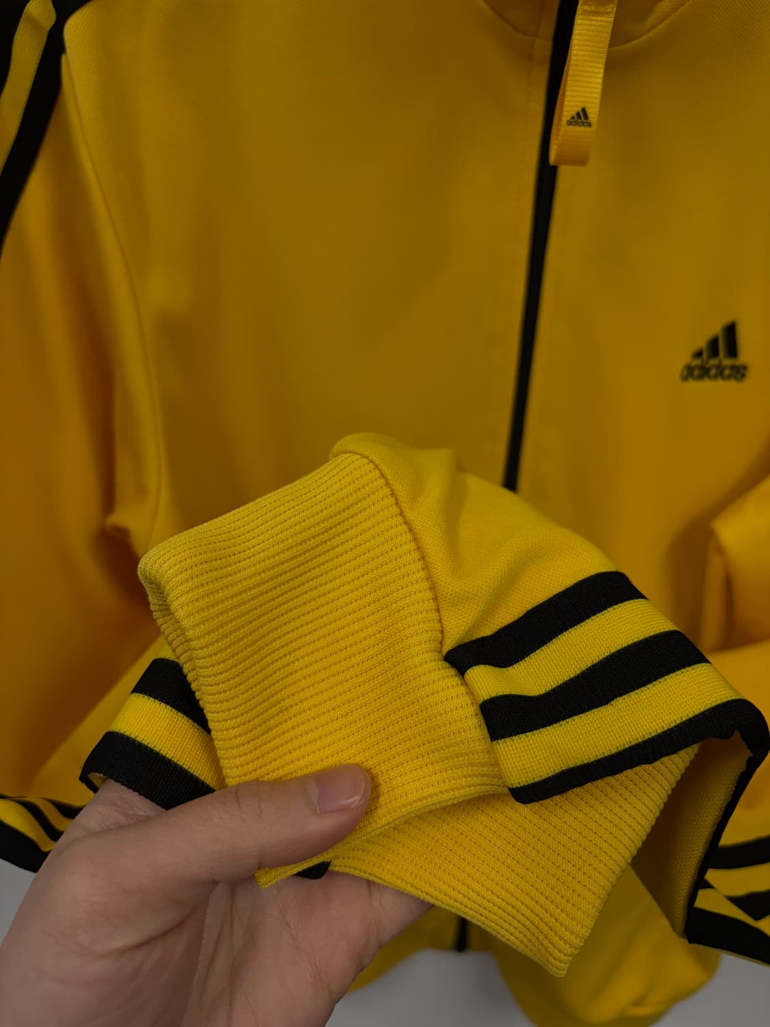 아디다스 트랙탑   상품이미지3