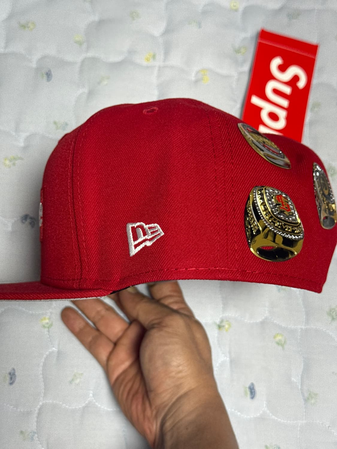 Supreme x New Era Rings Box Logo 스냅백 상품이미지5