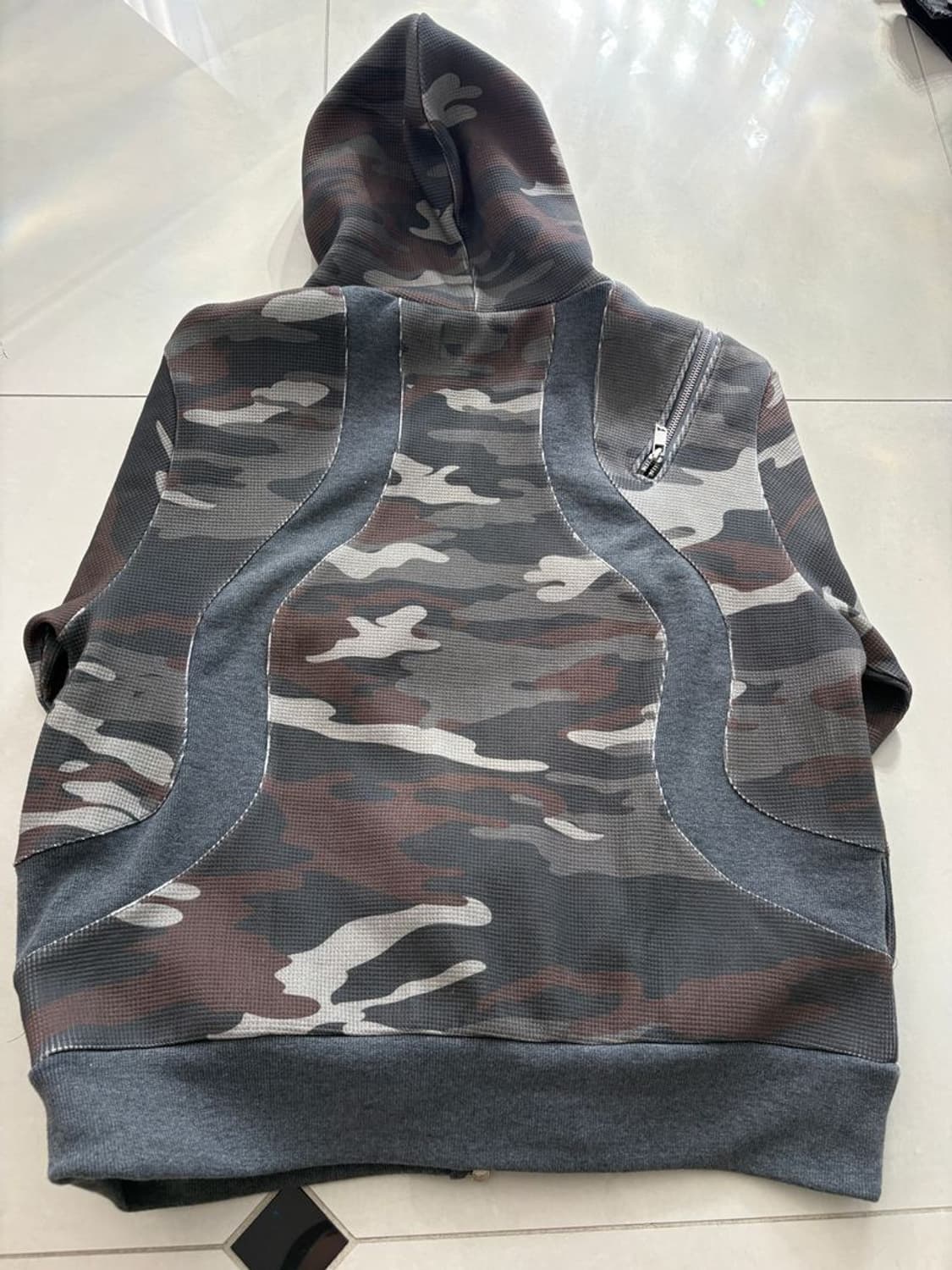 THERMAL MULTI-ZIP REBUILD HOODIE 상품이미지6