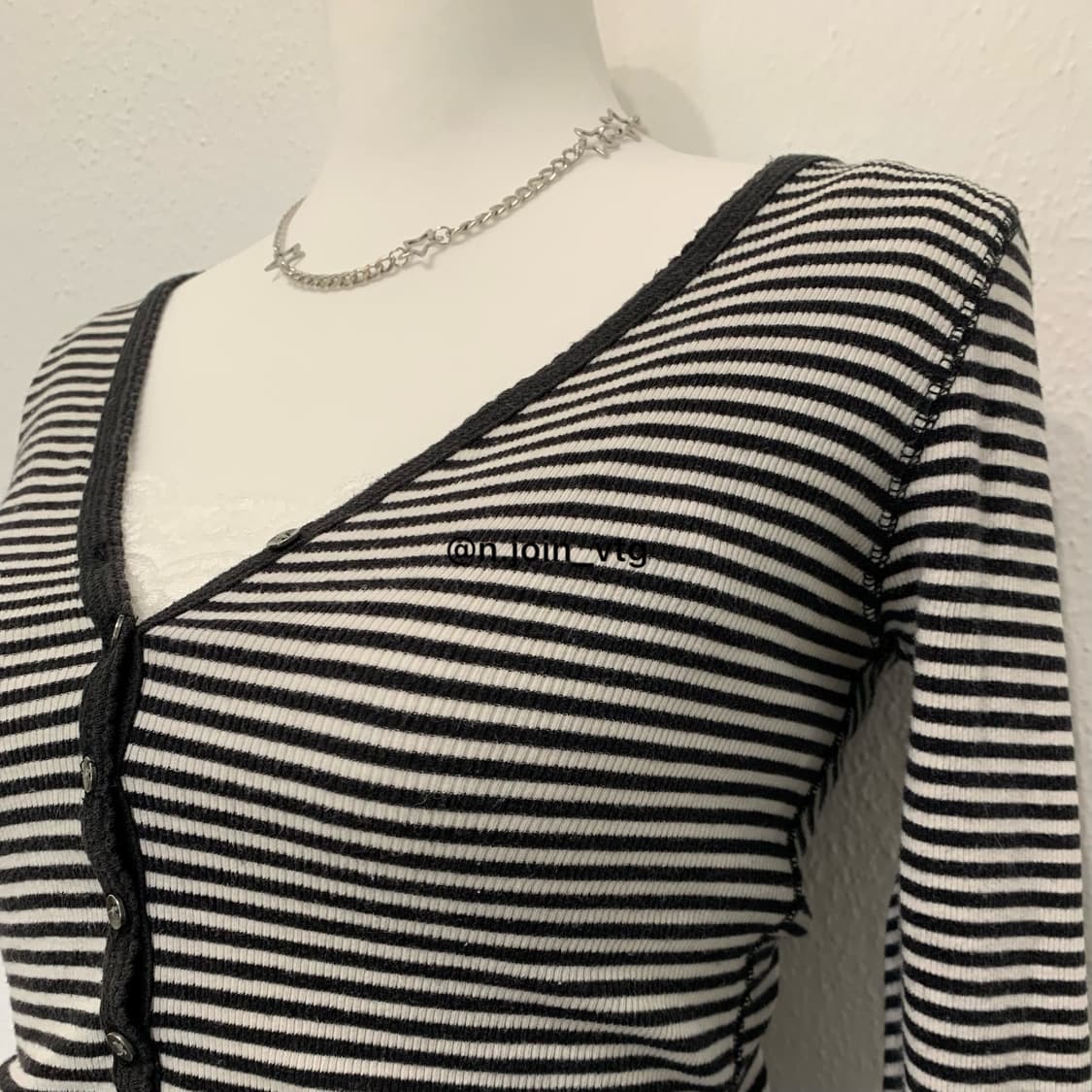 예약) 아베크롬비 헨리넥 네이비 화이트 롱슬리브 상품이미지3