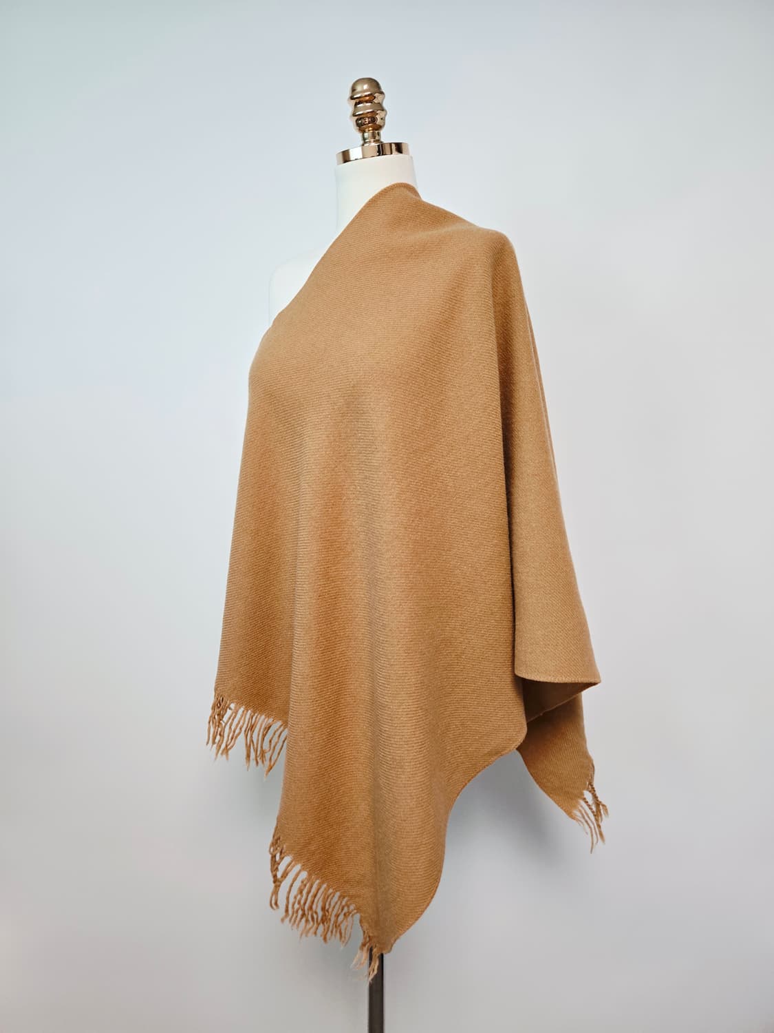 셀린느 베이지 울100 숄 블랭킷 머플러 상품이미지5