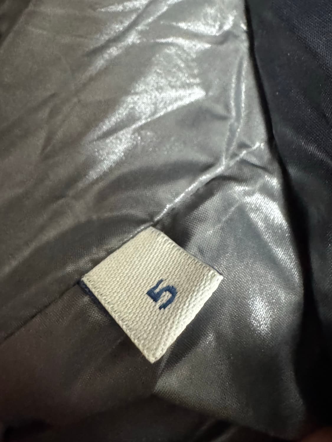 [몽클레어 마야 패딩 24fw 판매합니다] 상품이미지9