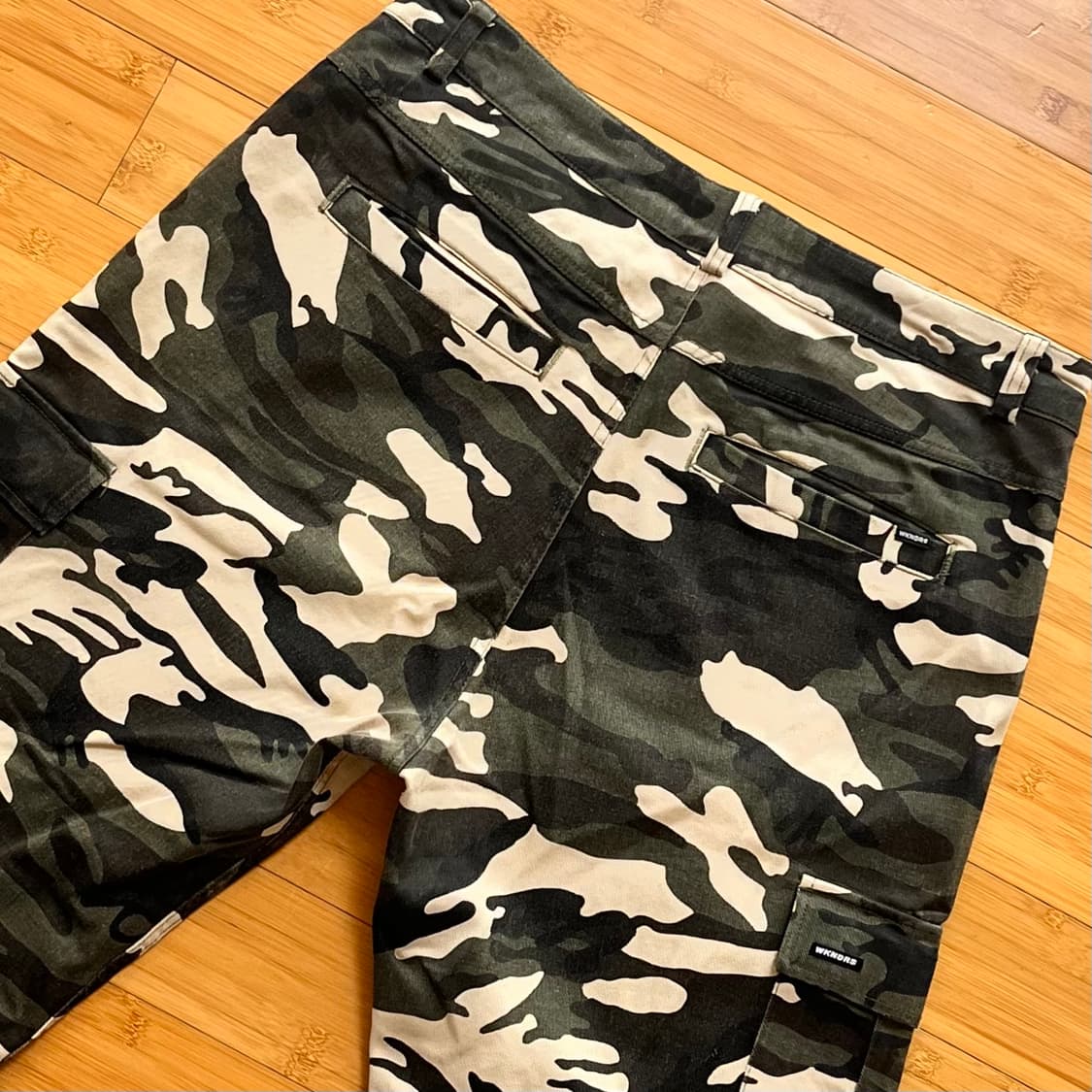 위캔더스 카모플라주 카고팬츠 SIZE L 상품이미지4