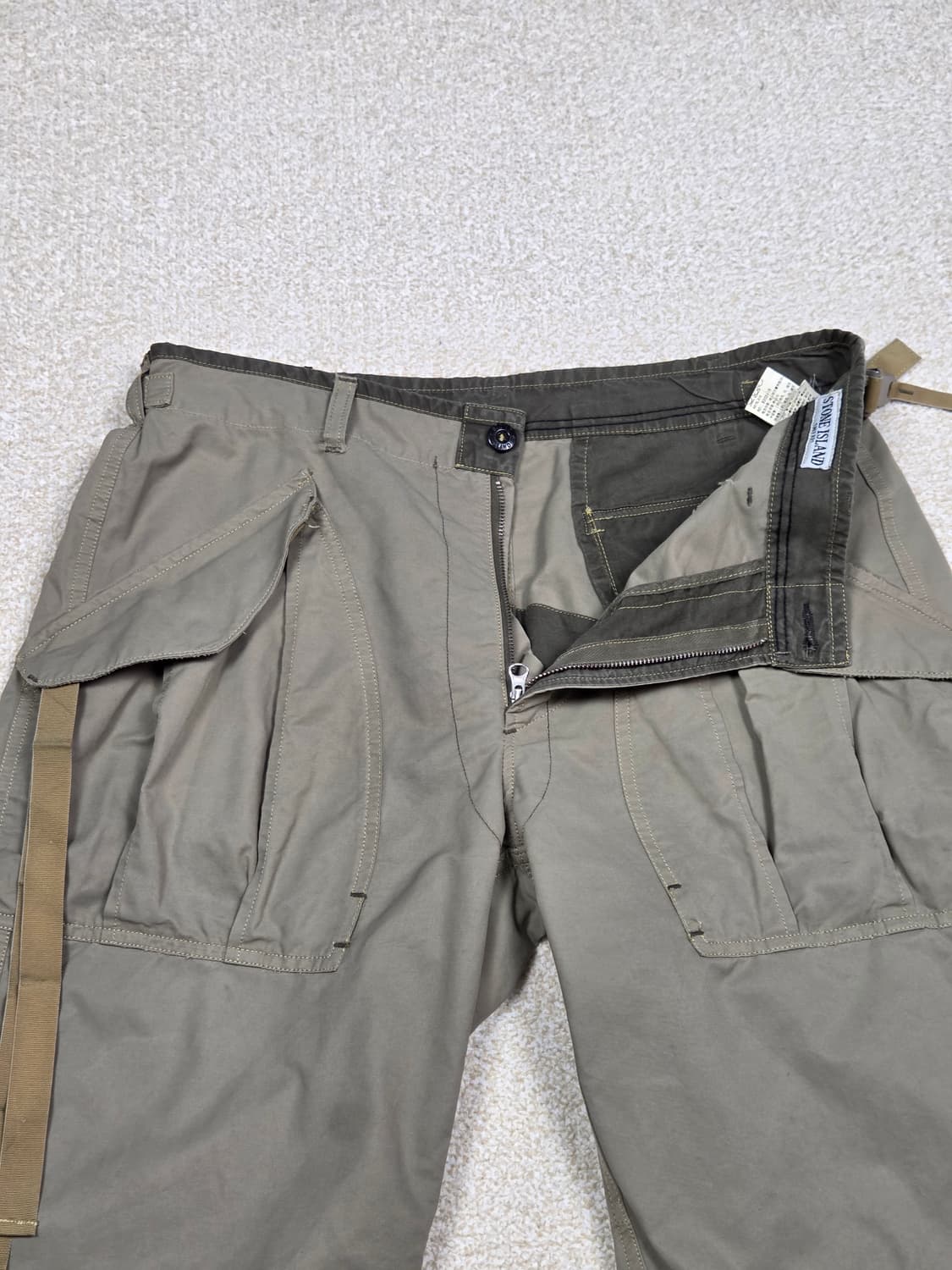 [스톤아일랜드] 코튼 나일론 유틸리티 카고 하프 팬츠 | S00148 상품이미지6