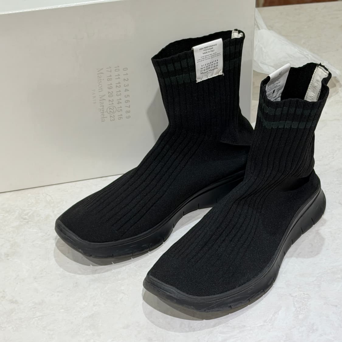 Maison Margiela 삭스 러너 42 풀박스 상품이미지1