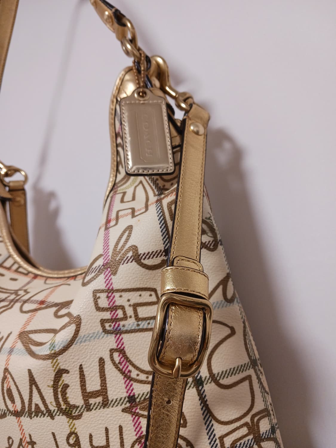 코치  골드 그라피티 숄더백 상품이미지5