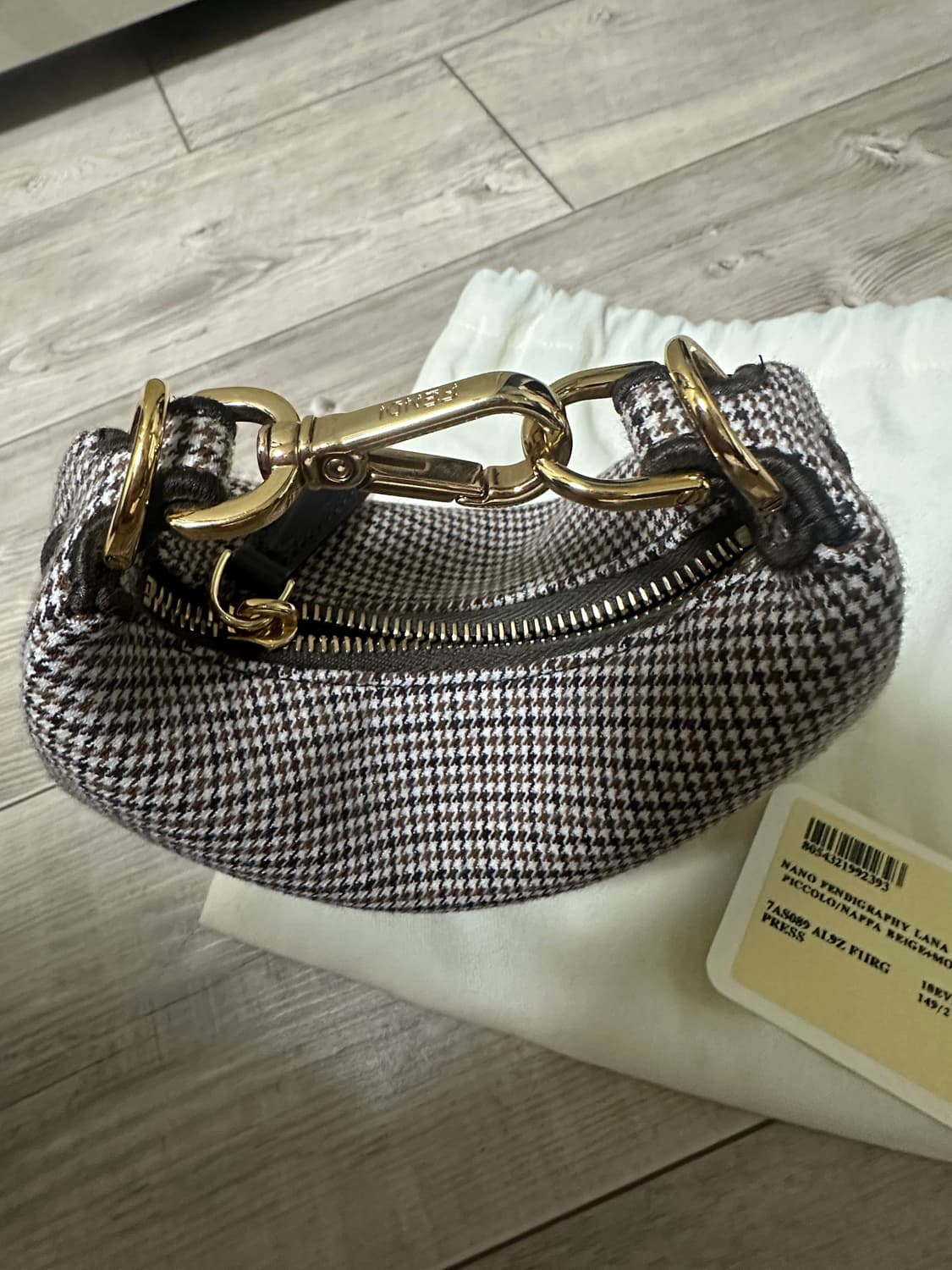 펜디 펜디그라피 나노백 상품이미지2