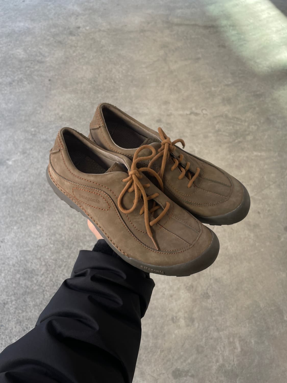 Patagonia Balsam Peat Brown Hiking Shoes 상품이미지3