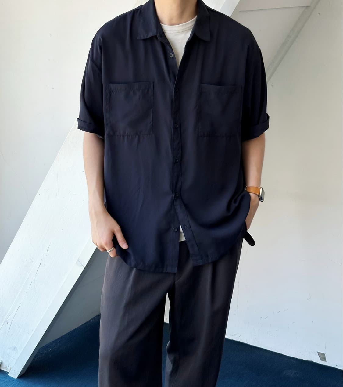Sheer poly silky touch loose H/S shirt 상품이미지9