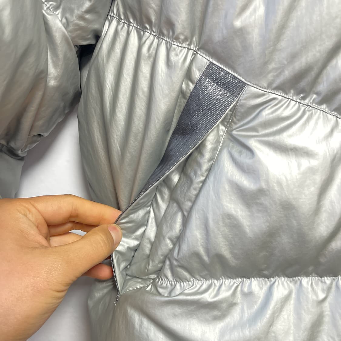 나이키 다운 필후디 재킷 실버 패딩 은갈치 상품이미지4