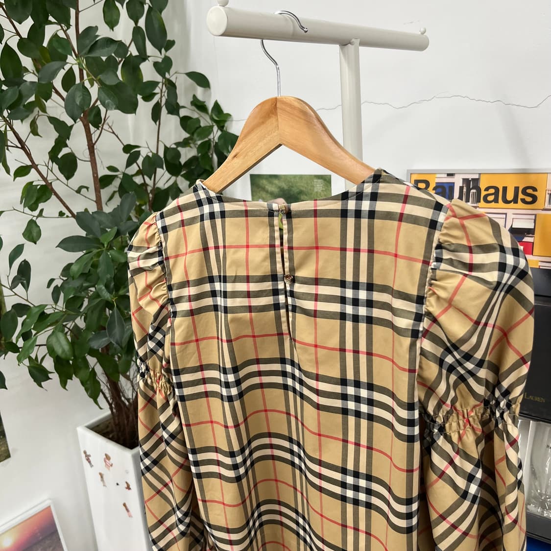 버버리 노바체크 숄더퍼프 블라우스 12y(성인여성가능) 상품이미지6