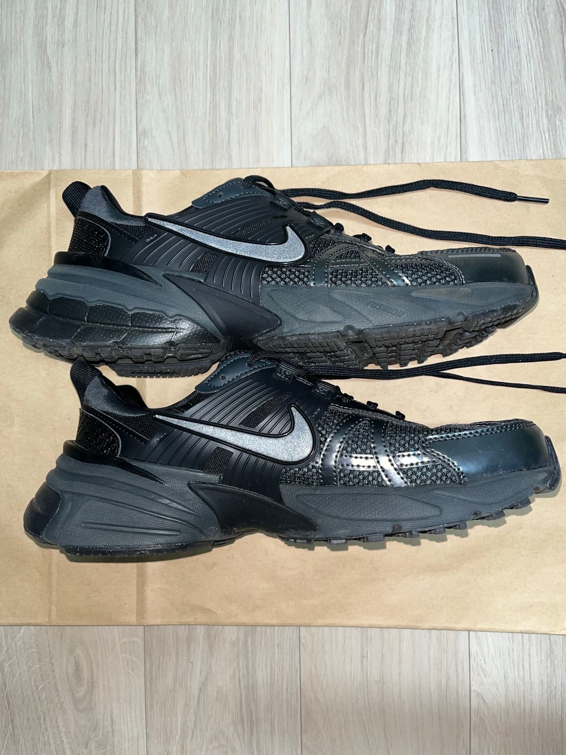 나이키 V2K 런 블랙 상품이미지3