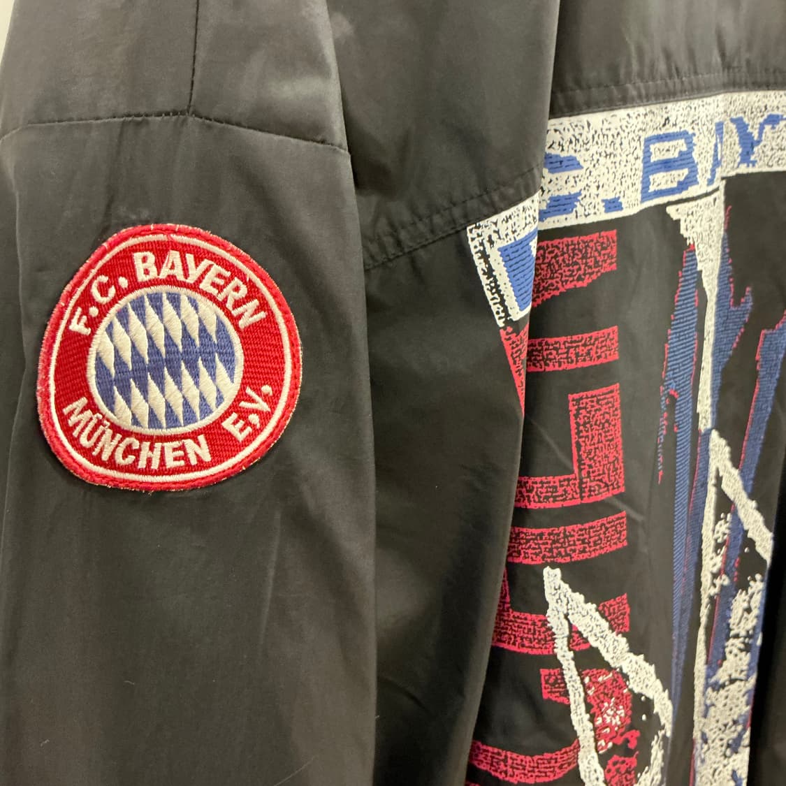 93-95 아디다스 뮌헨 레인자켓 상품이미지4