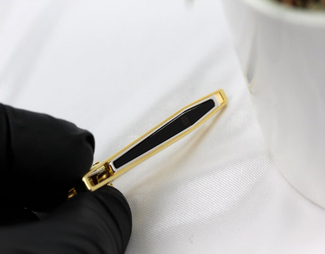 지방시 A+등급 5.2cm 남자 명품 넥타이핀 상품이미지4