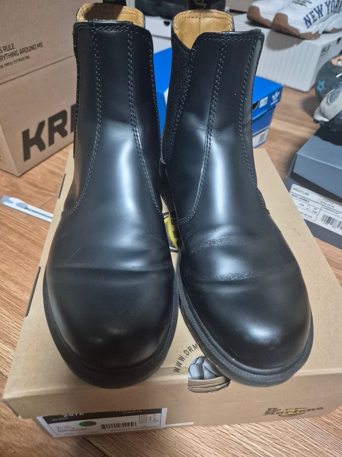 [Uk6] 닥터마틴 2976 첼시 블랙 스무스 상품이미지1