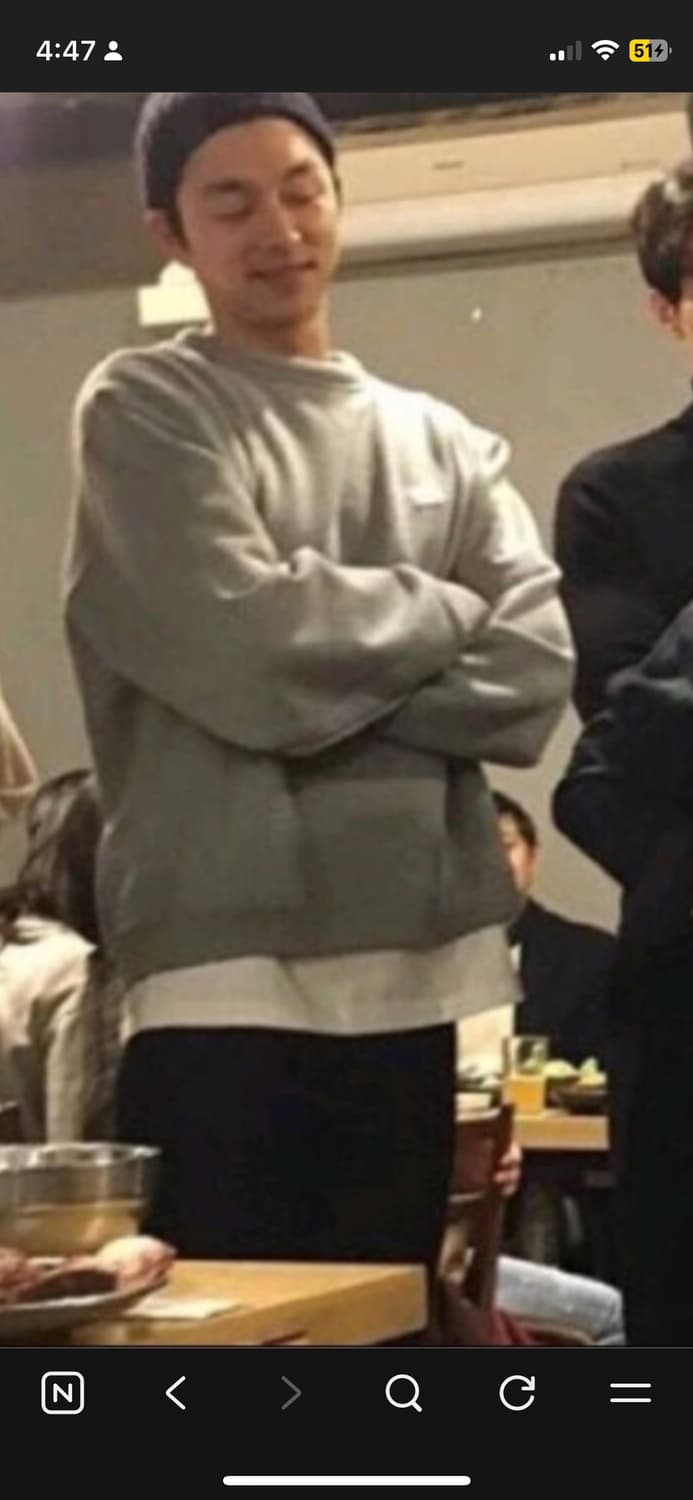 아크네 핀트 맨투맨s 상품이미지4