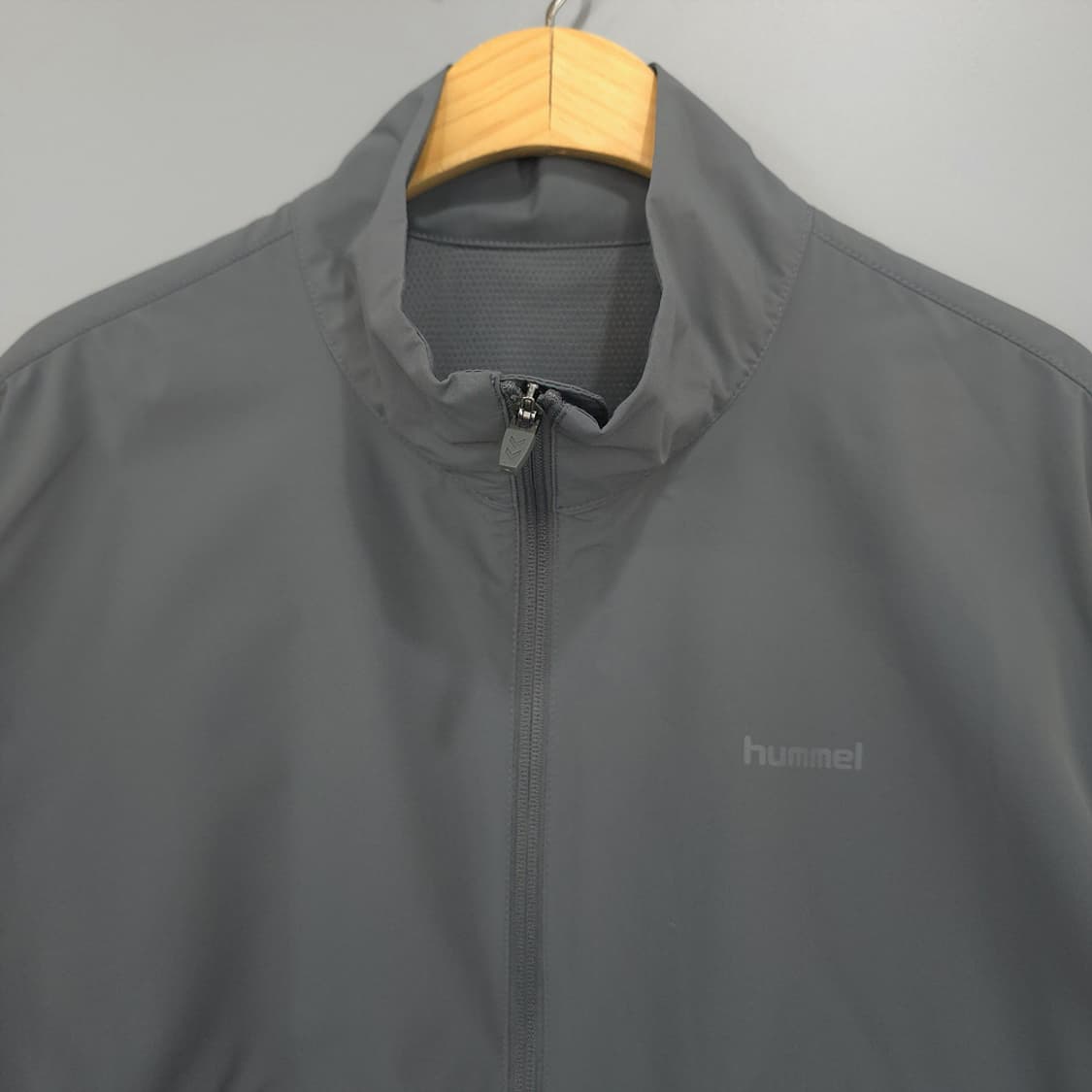 험멜 (hummel) 바람막이 자켓 그레이 100 상품이미지2