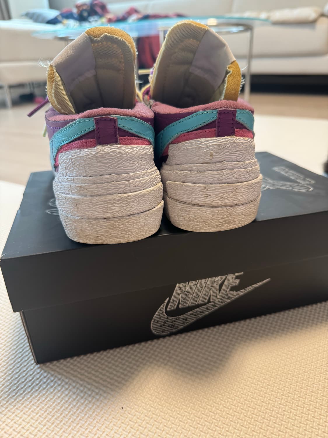 나이키x사카이 블레이저로우 판매합니다. 상품이미지4