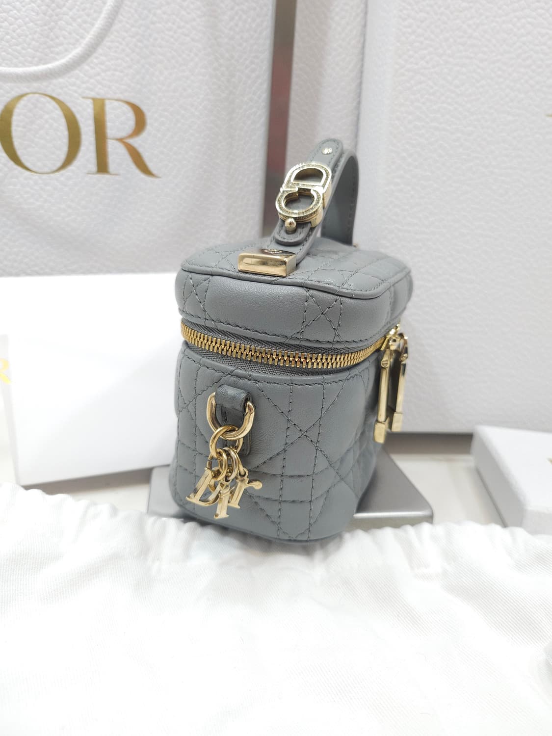 디올 레이디 마이크로 베니티백 상품이미지5