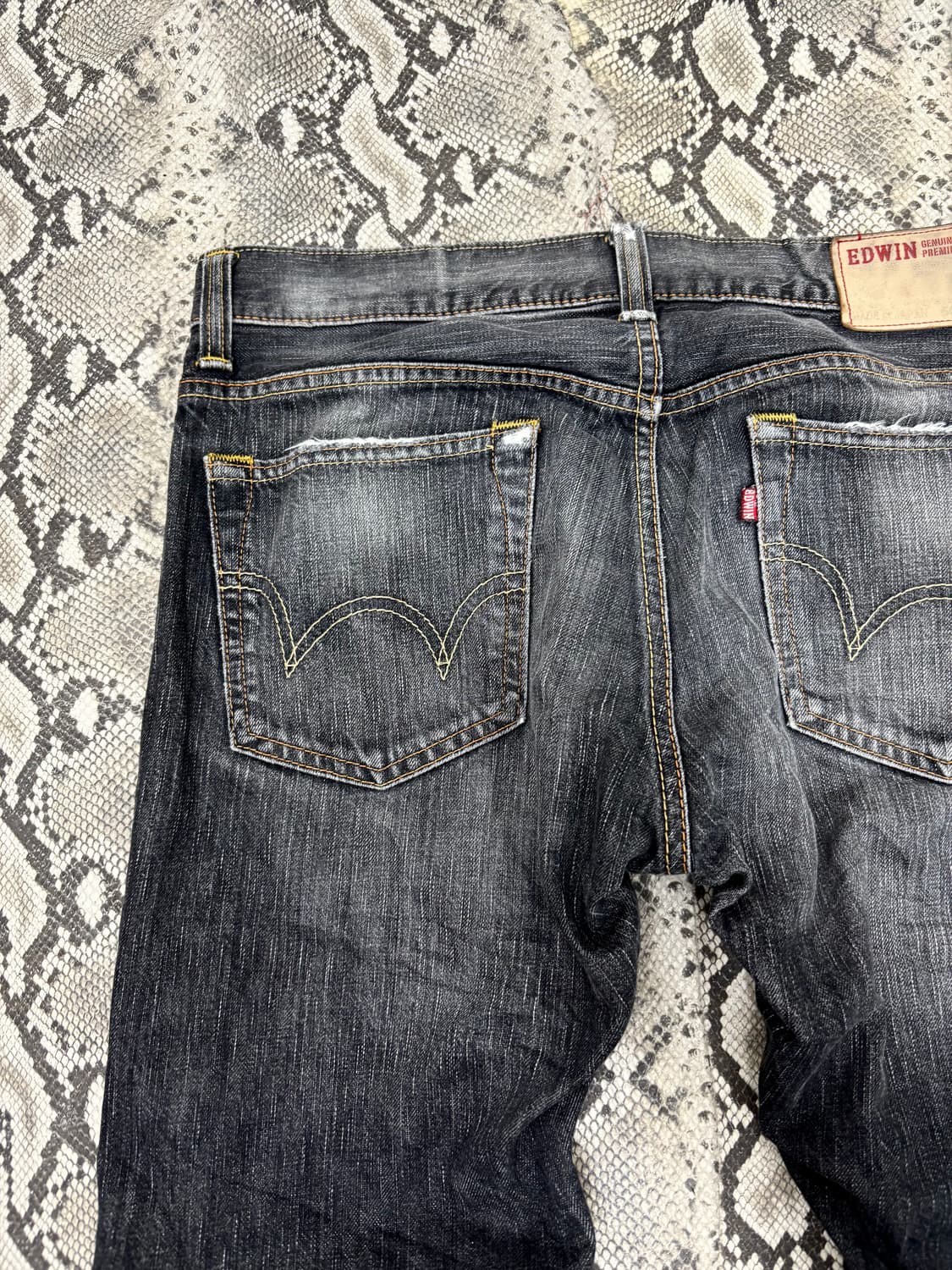 “Edwin”Y2K Black Denim Washed Pants 상품이미지7