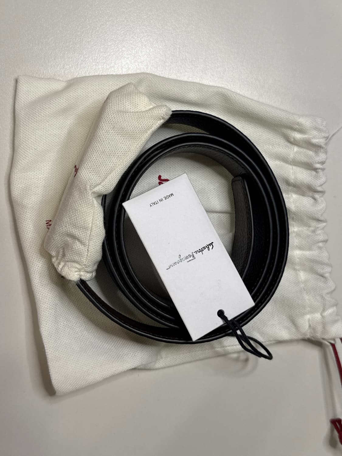 페레가모 벨트 팝니다 상품이미지1