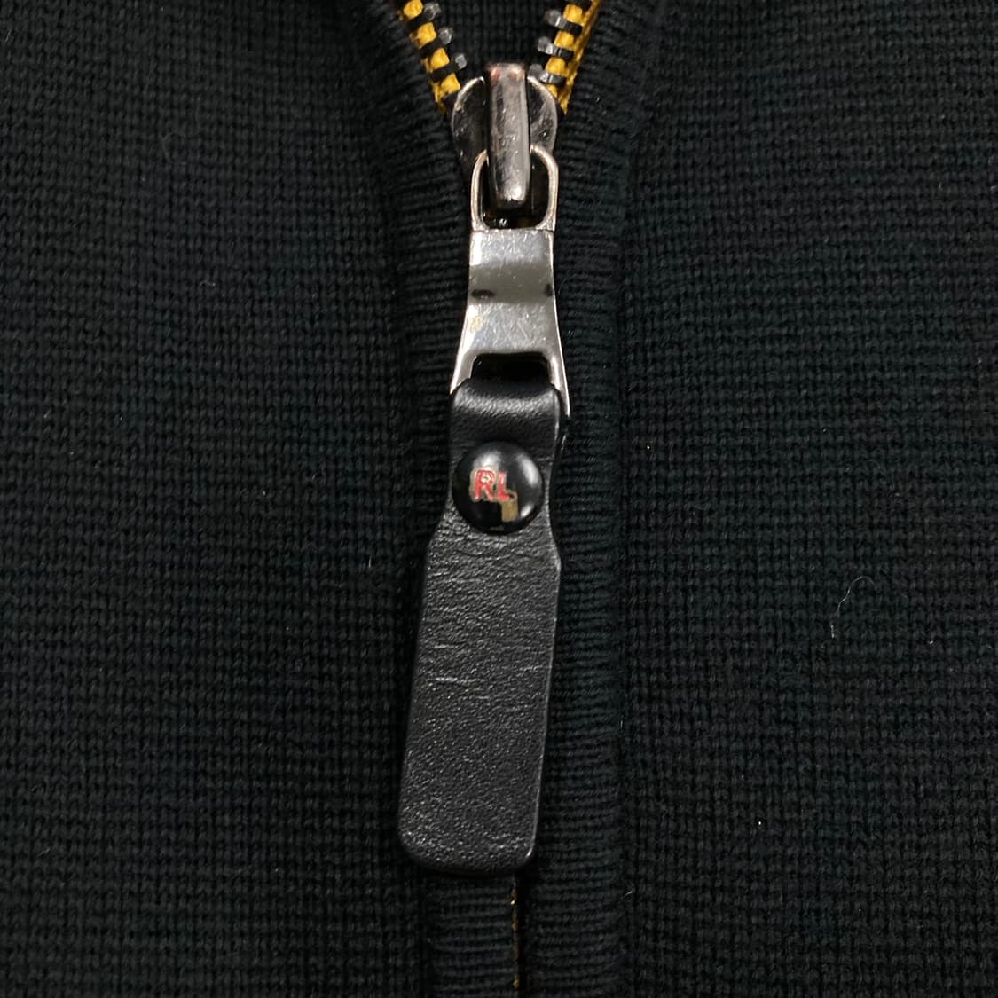 폴로 랄프 로렌 블랙 컬러 미니멀 니트 집업 상품이미지2