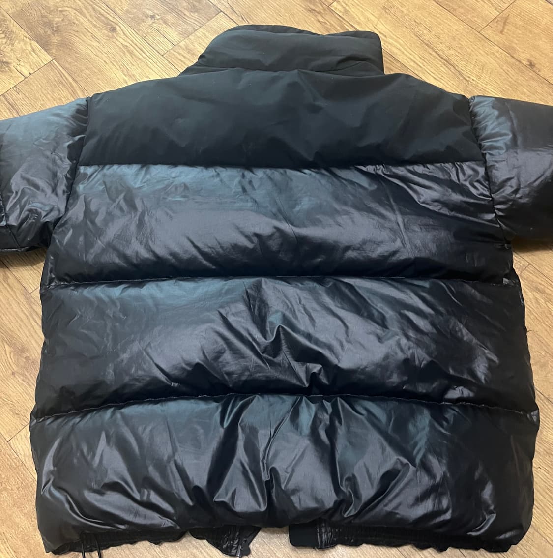 켈빈클라인 패딩 유광 상품이미지2