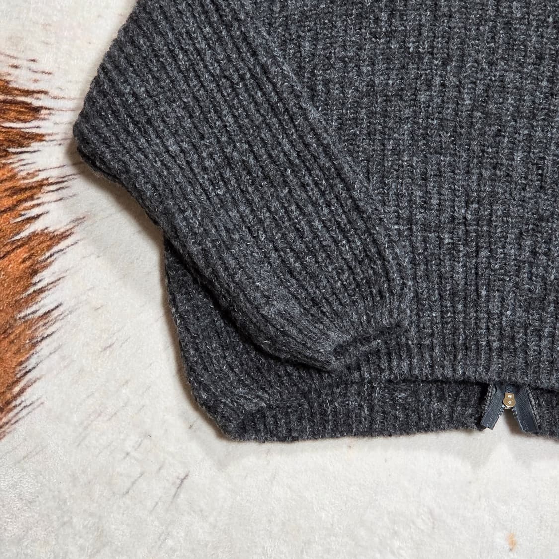 챠콜 하이넥 크롭 투웨이 니트집업 상품이미지6