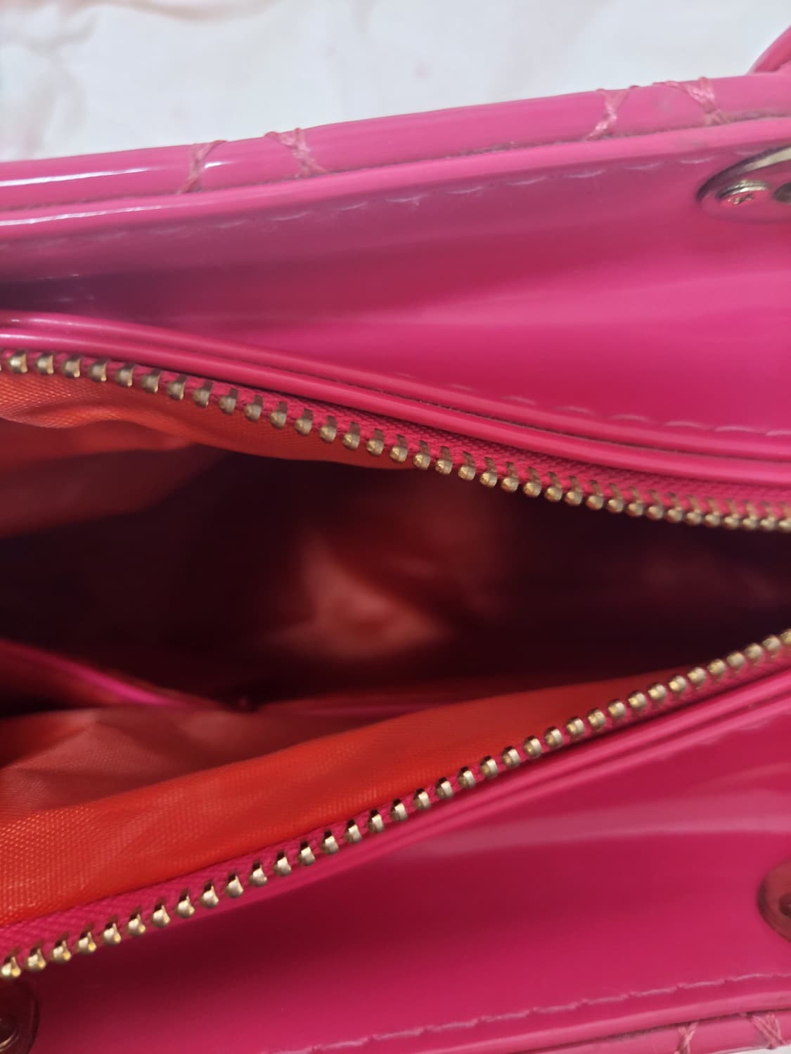 급처상태양호!디올 핑크 레이디백미듐페이던트까나쥬에나멜 가방 토트백크로스백 상품이미지6