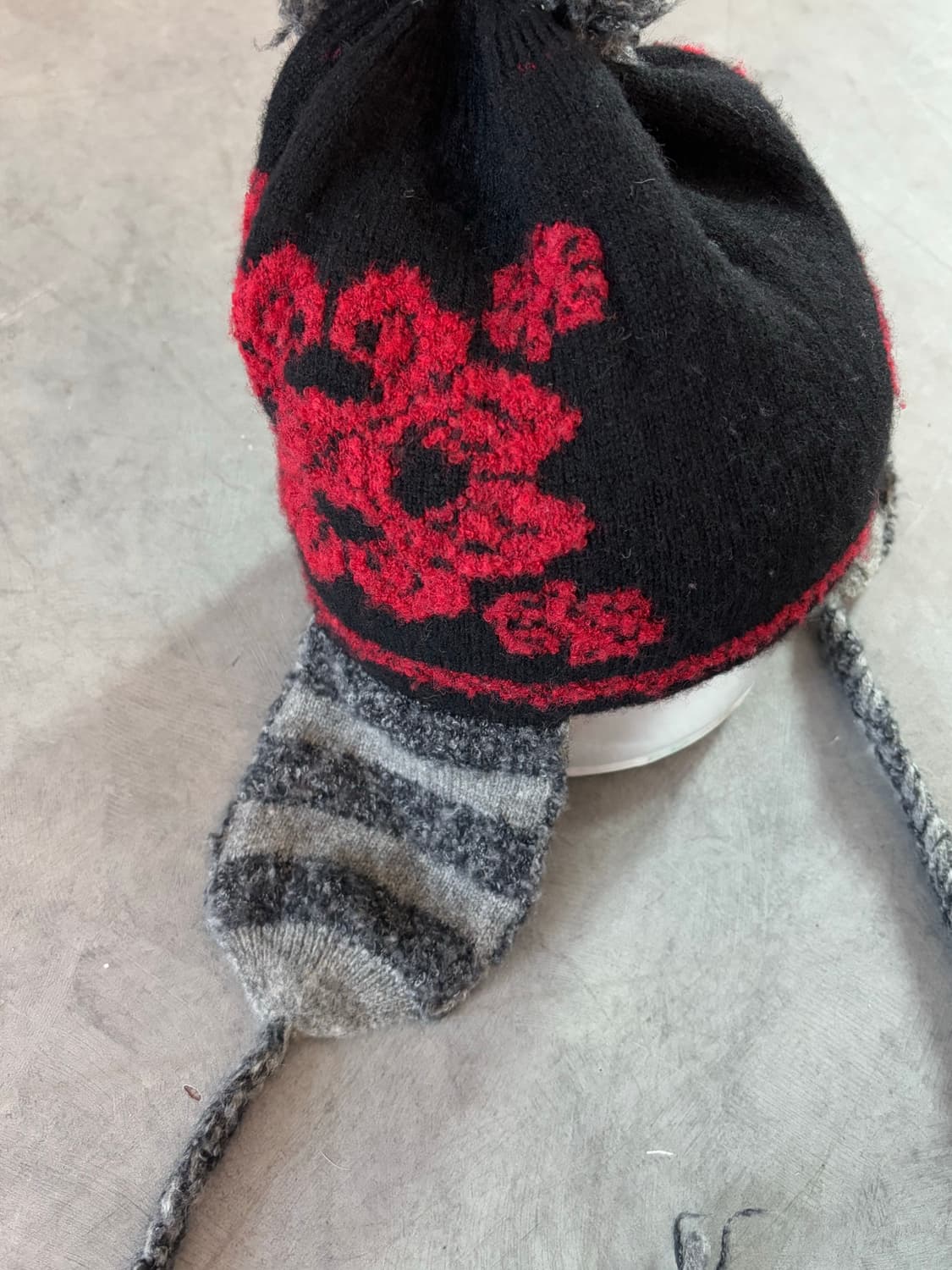 Vivienne Westwood 비비안웨스트우드 니트 이어 플랩 비니 상품이미지5