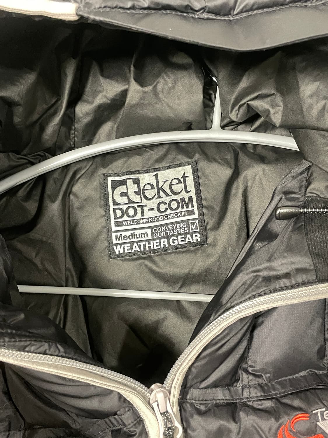 테켓 경량패딩 블랙 상품이미지2