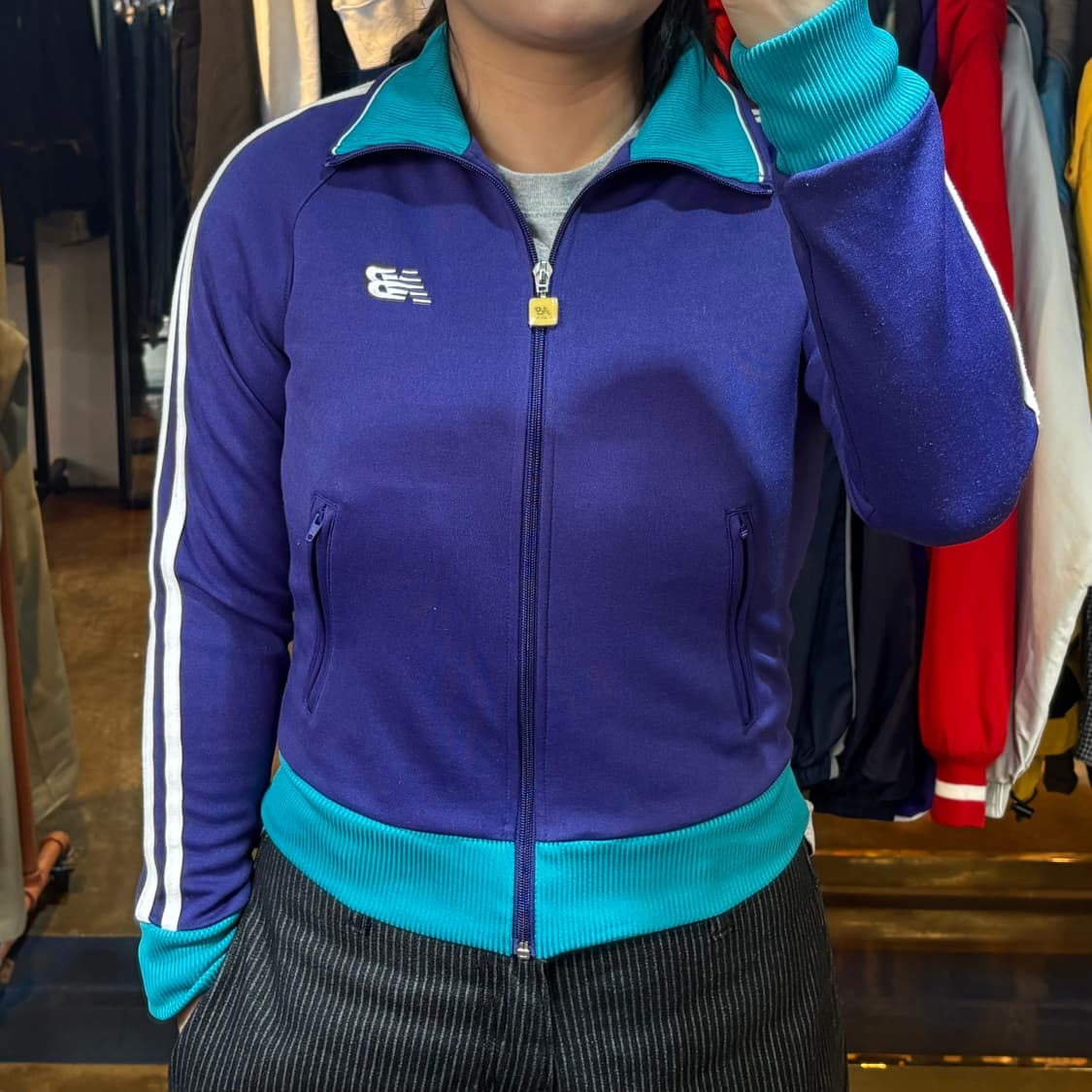 뉴발란스 사이드라인 퍼플 트랙탑 상품이미지1