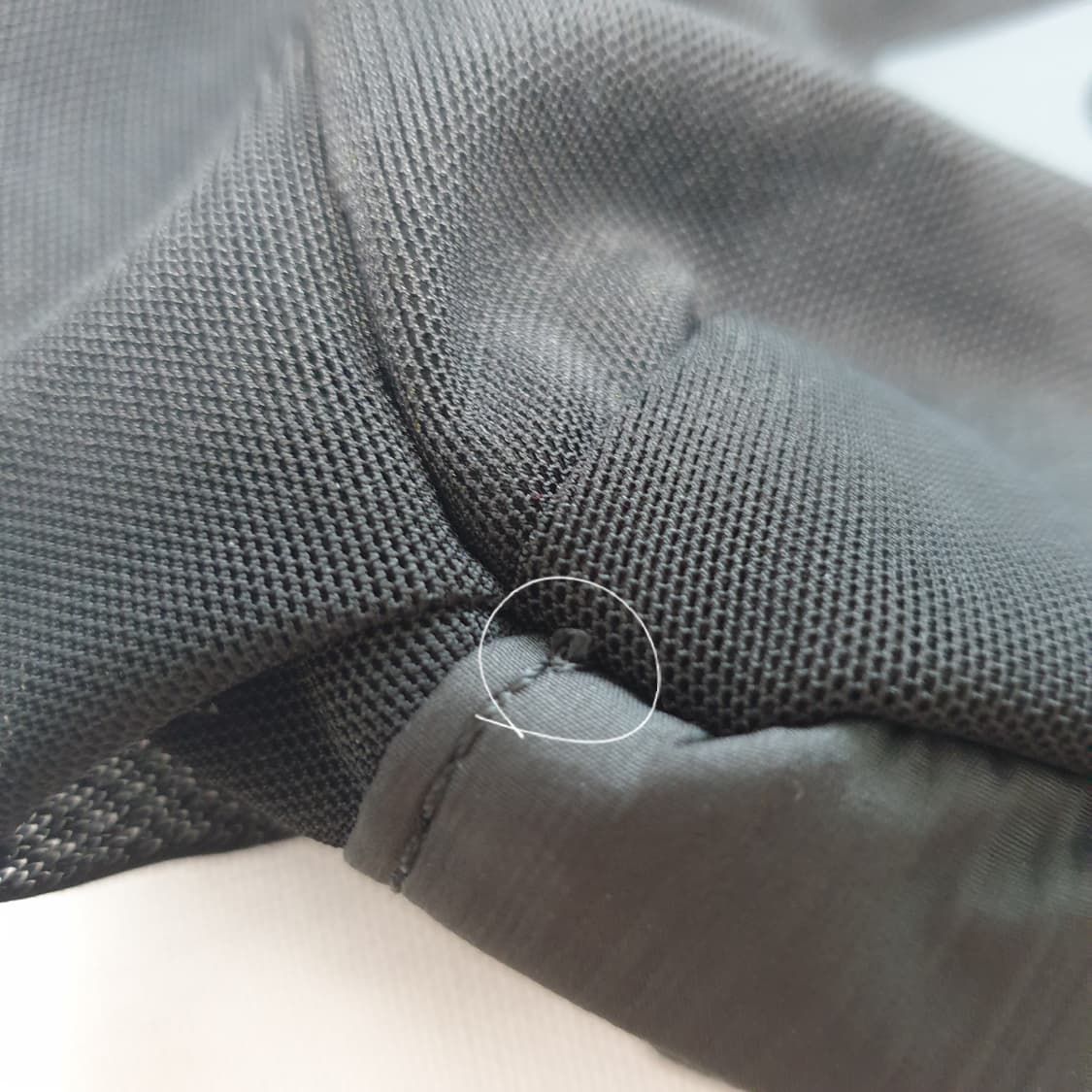 미스치프 메쉬 포켓 크로스백 상품이미지9