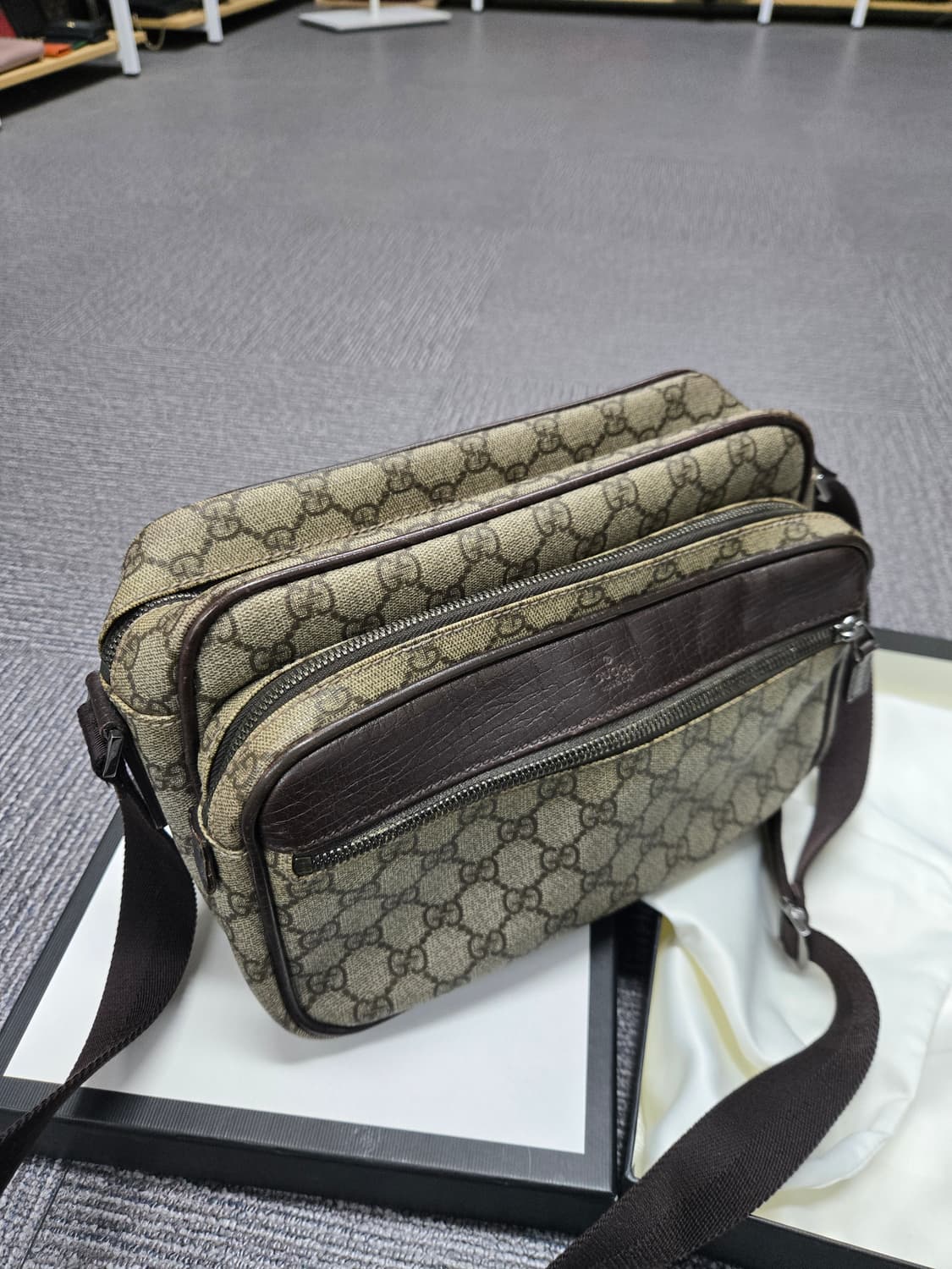 [특가][정품] 구찌 시그니처 숄더백 상품이미지1