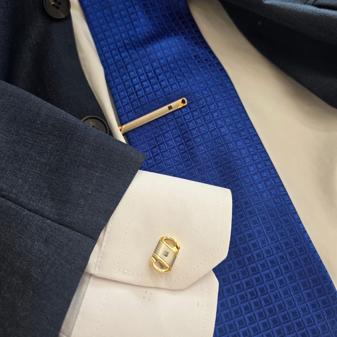 지방시 정품 명품 넥타이핀,커프스세트 5.7cm A+~A등급  J3
 상품이미지10