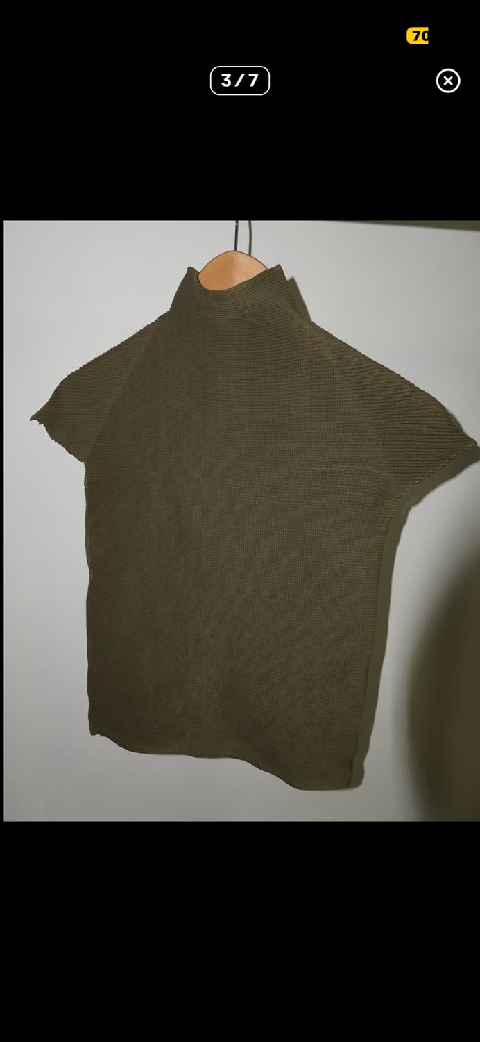 이세이미야케 - High Neck Top(Khaki) 상품이미지3