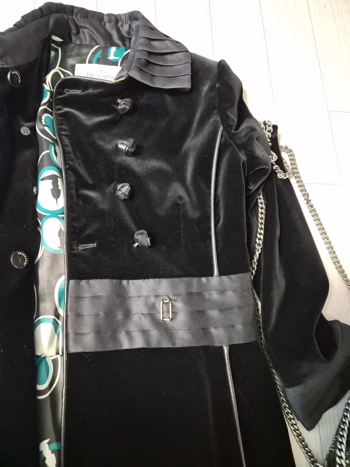 [명품] 트루사르디 이탈리아 메이드 벨벳 & 실크 코트 상품이미지3