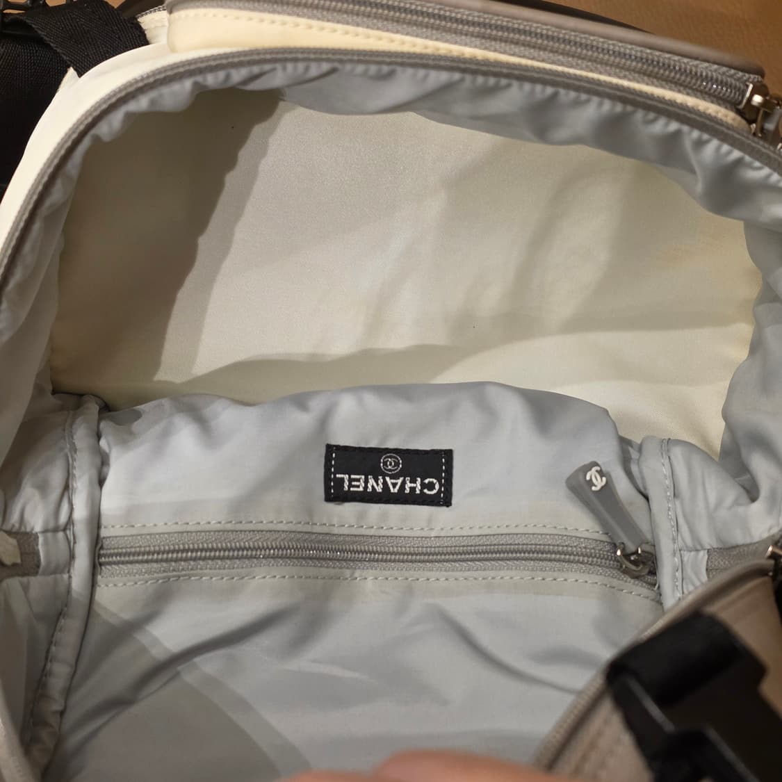 샤넬 스포츠라인 백팩 6번대 스몰 상품이미지4