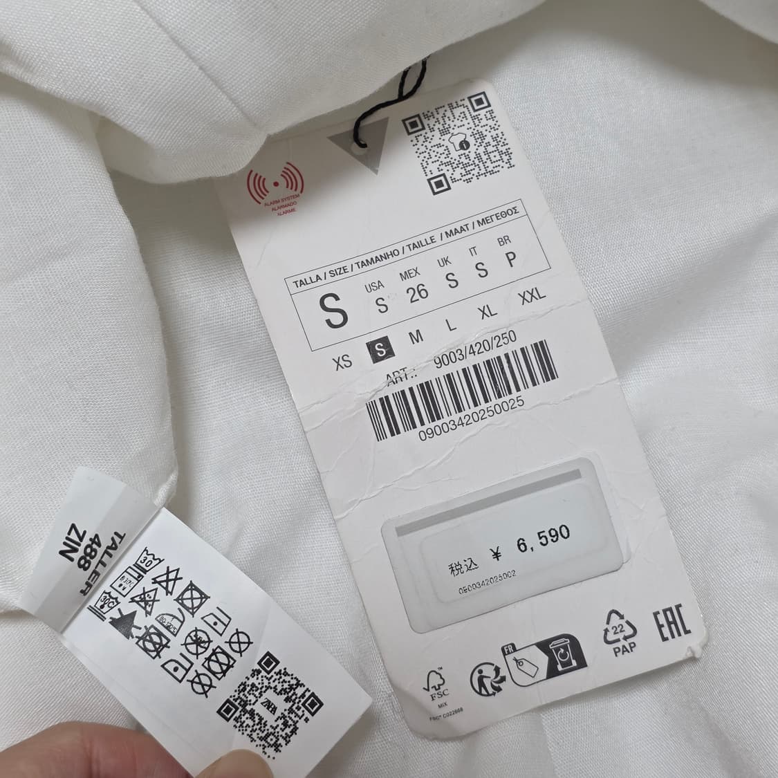 화이트 벨벳 리본 스트랩리스 로맨틱 튜브탑 블라우스 상품이미지5