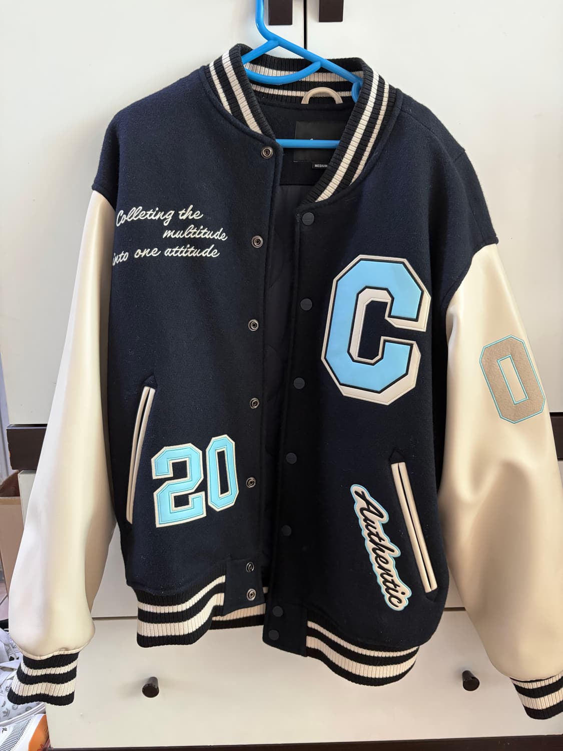 커버낫 빅 C 로고  네이비 m사이즈 바시티 자켓 상품이미지1