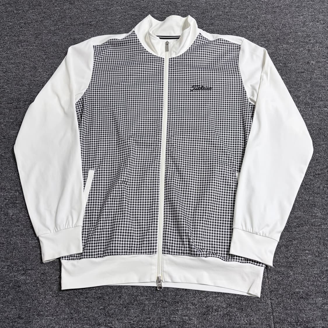 타이틀리스트 체크 골프 집업 상품이미지1