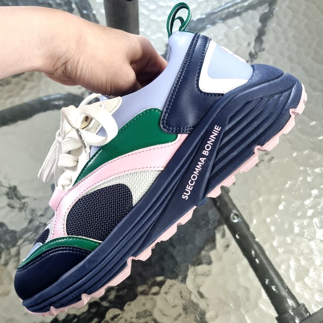 슈콤마보니 운동화 스니커즈 (235/표기365) 상태좋음 상품이미지2