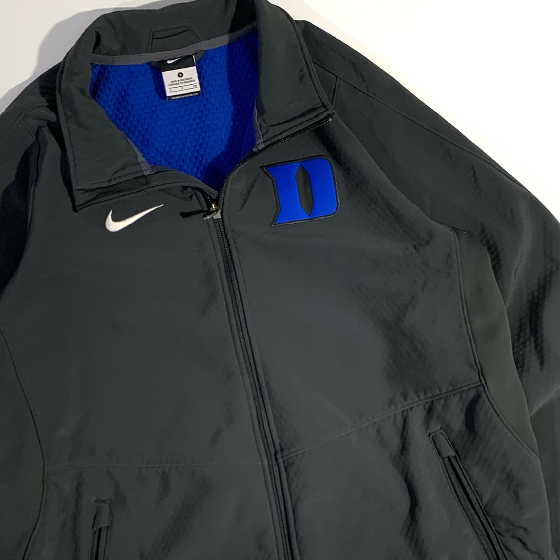 나이키 소프트쉘 자켓   상품이미지2