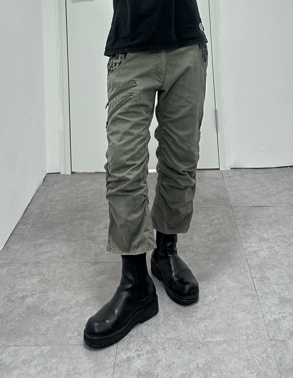 00s vintage khaki shirring zipper pants 상품이미지9